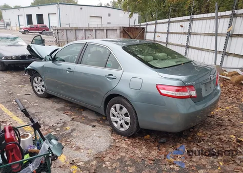 2011 Toyota Camry Le from USA, damaged, VIN 4T1BF3EK9BU682919